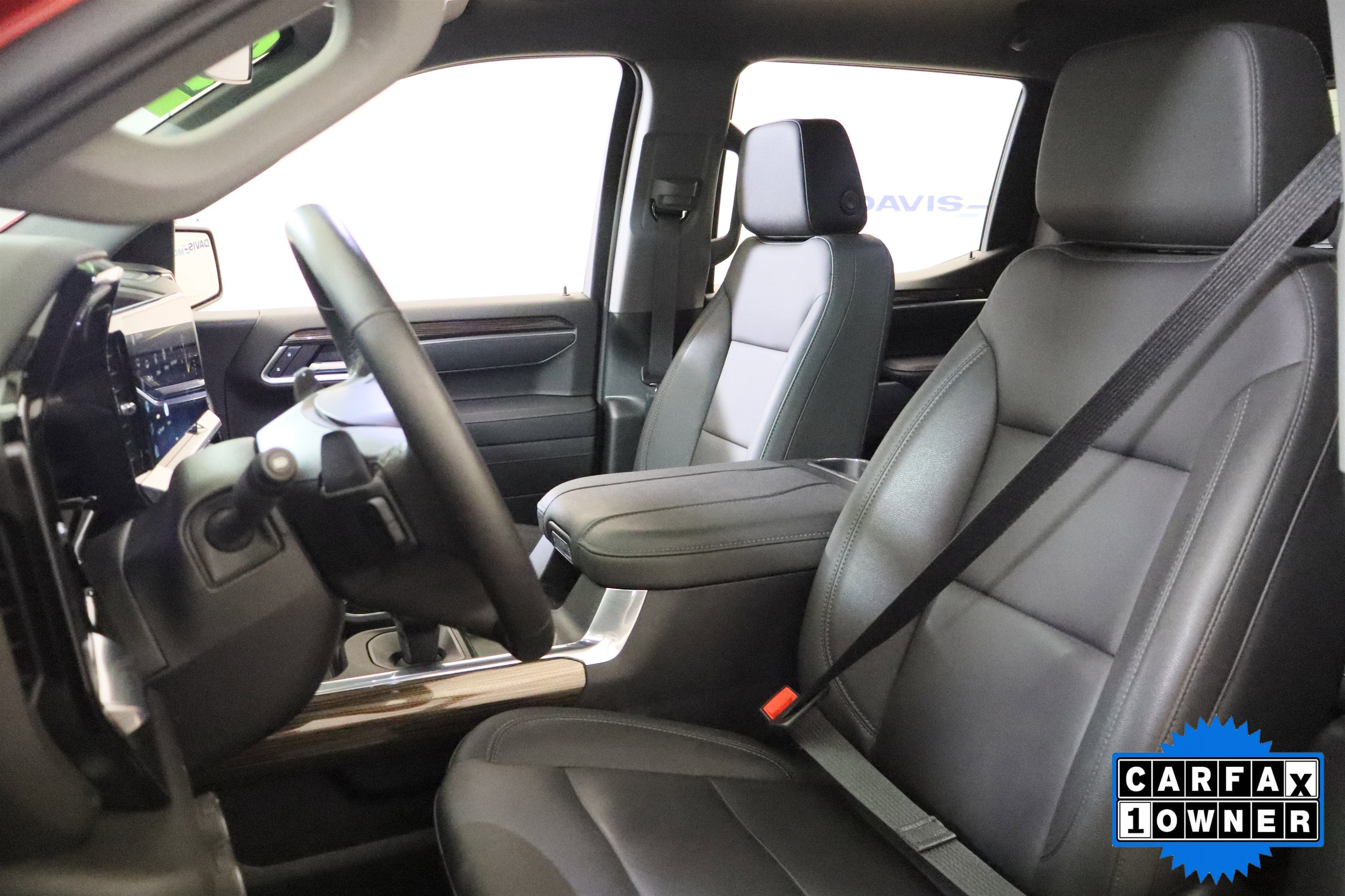 Used 2026 Chevrolet Silverado 1500 LT w/ Leather Package AWD/4WD image 22