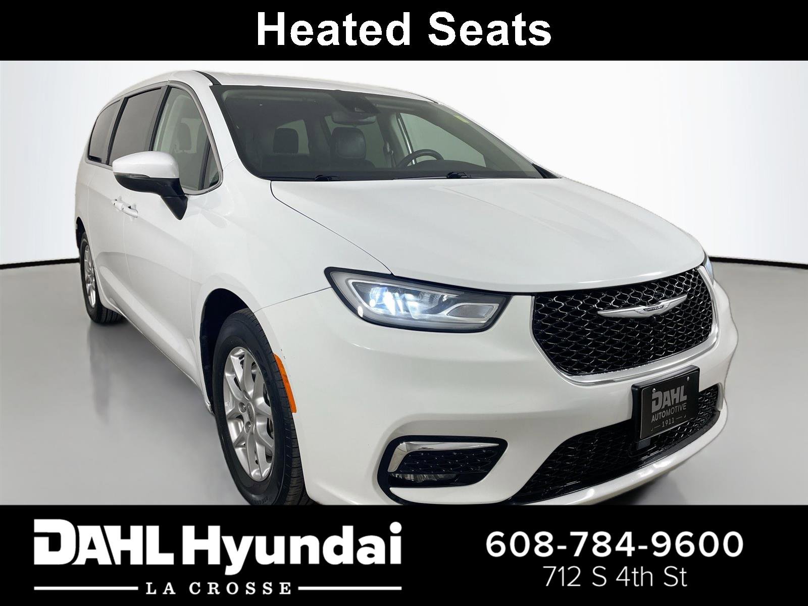 Used 2023 Chrysler Pacifica Touring-L image 1