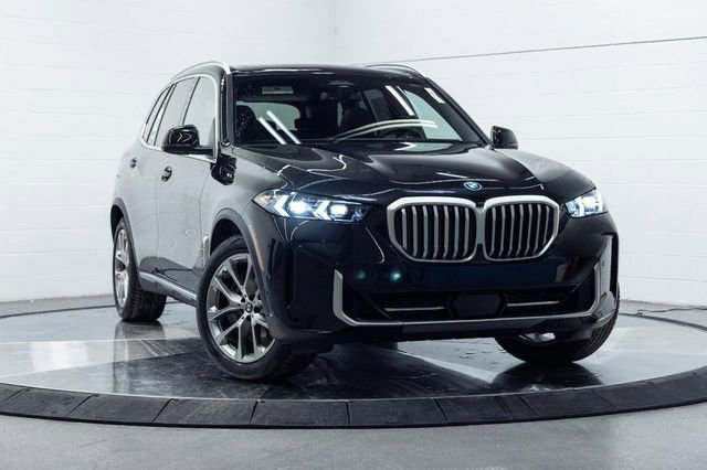 New 2026 BMW X5 xDrive50e w/ Premium Package image 5