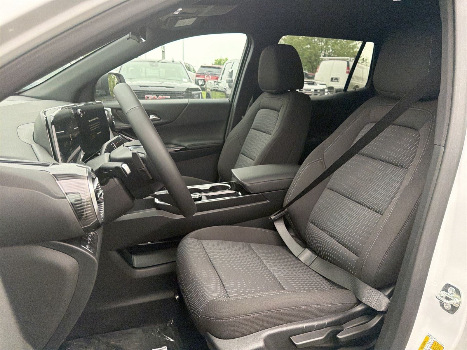 New 2026 Chevrolet Equinox LT w/ Safety and Technology Package AWD/4WD image 13