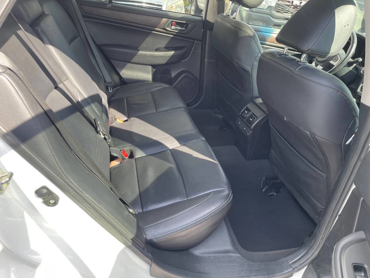 Used 2016 Subaru Outback 2.5i Limited image 24