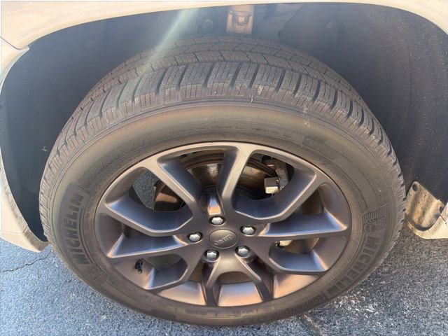 Used 2020 Jeep Grand Cherokee High Altitude AWD/4WD image 11