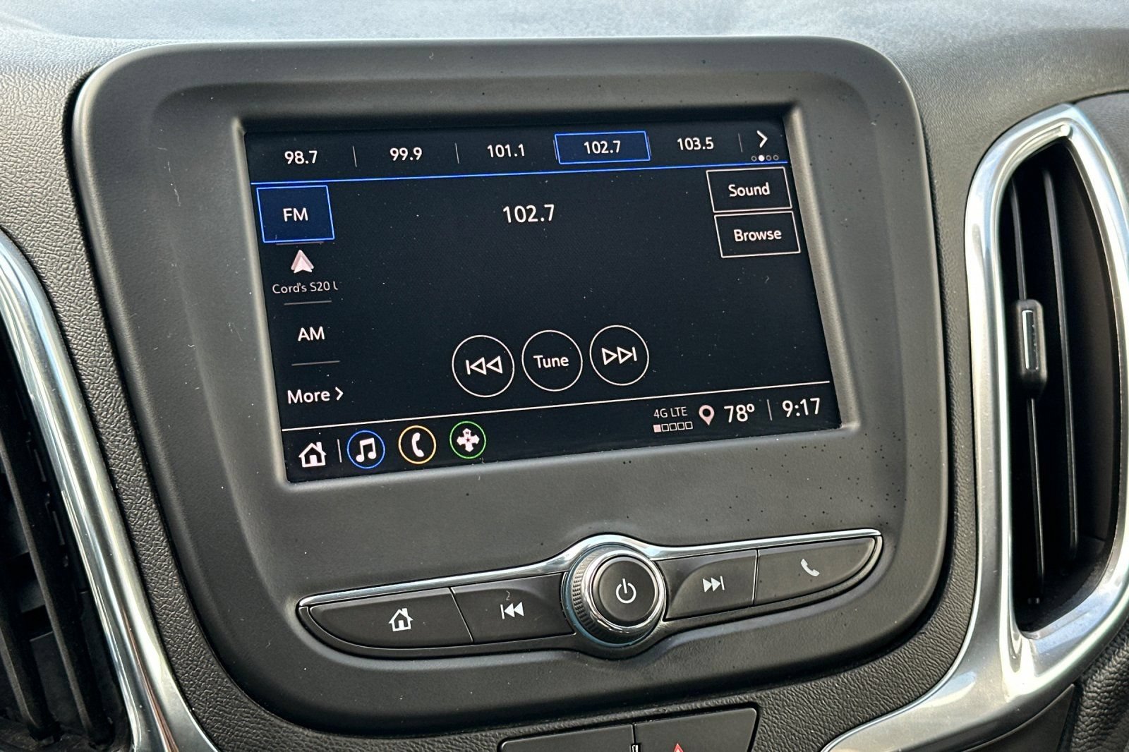 Used 2024 Chevrolet Equinox LT FWD image 25