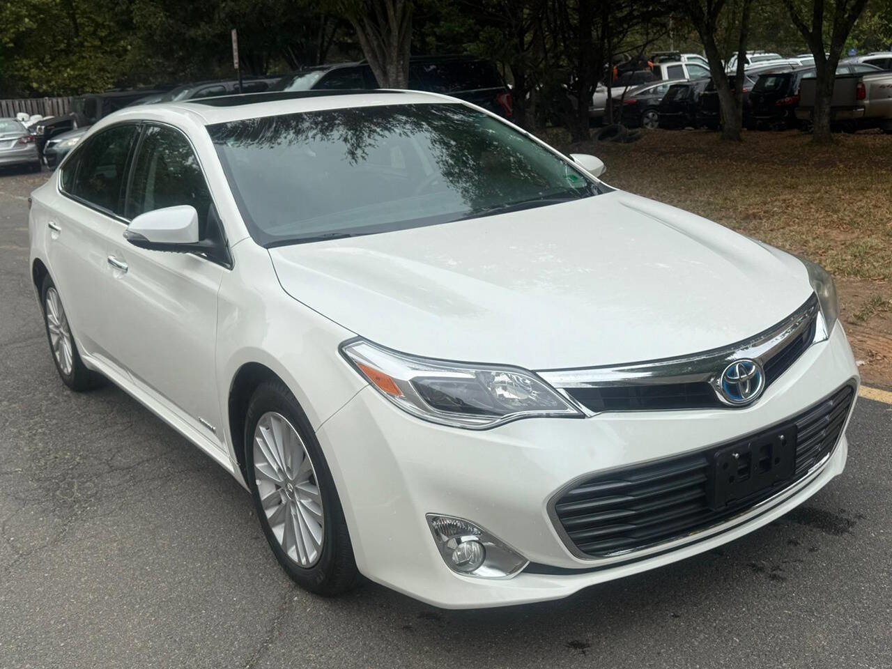 Used 2015 Toyota Avalon XLE Touring image 1