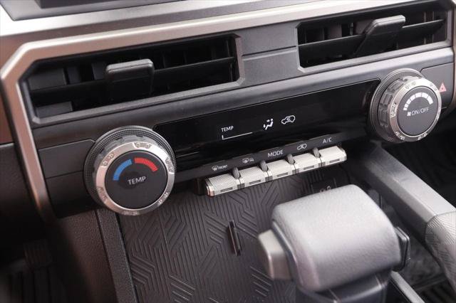 Certified 2025 Toyota 4Runner SR5 AWD/4WD image 16