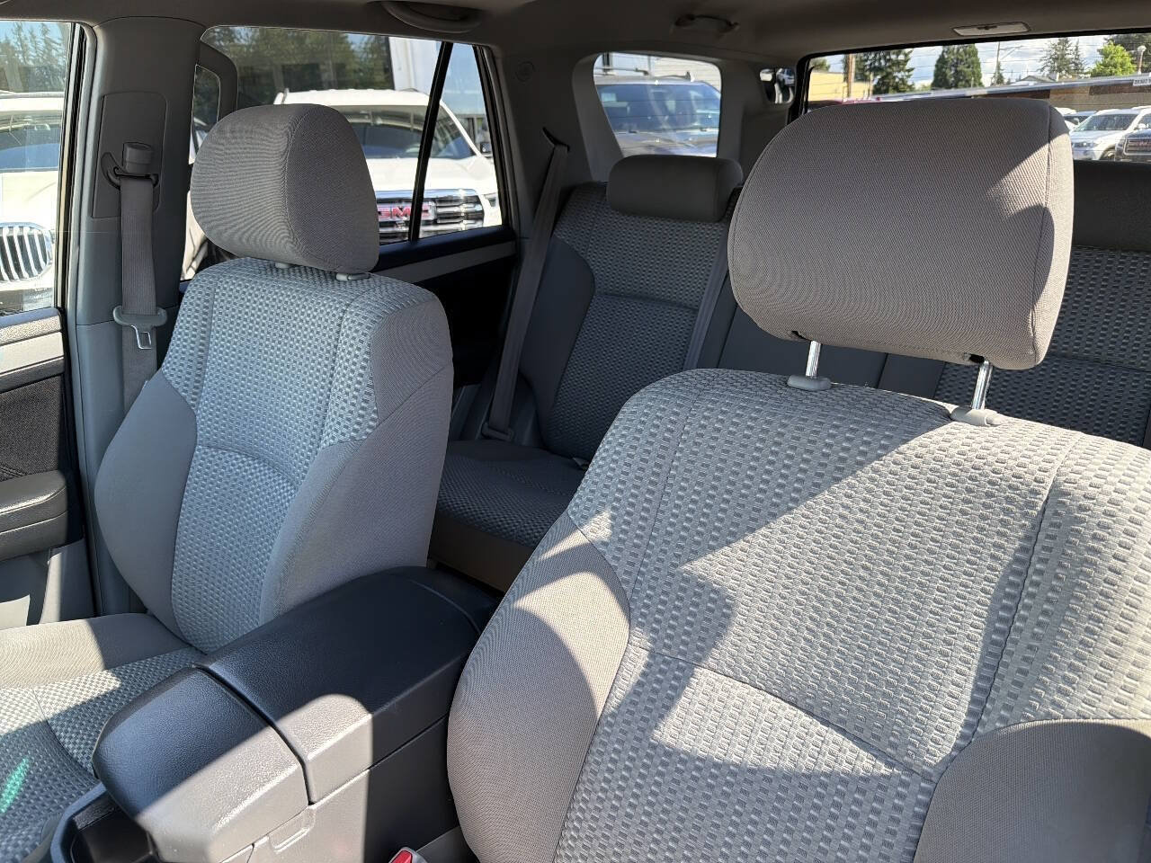 Used 2007 Toyota 4Runner SR5 AWD/4WD image 33