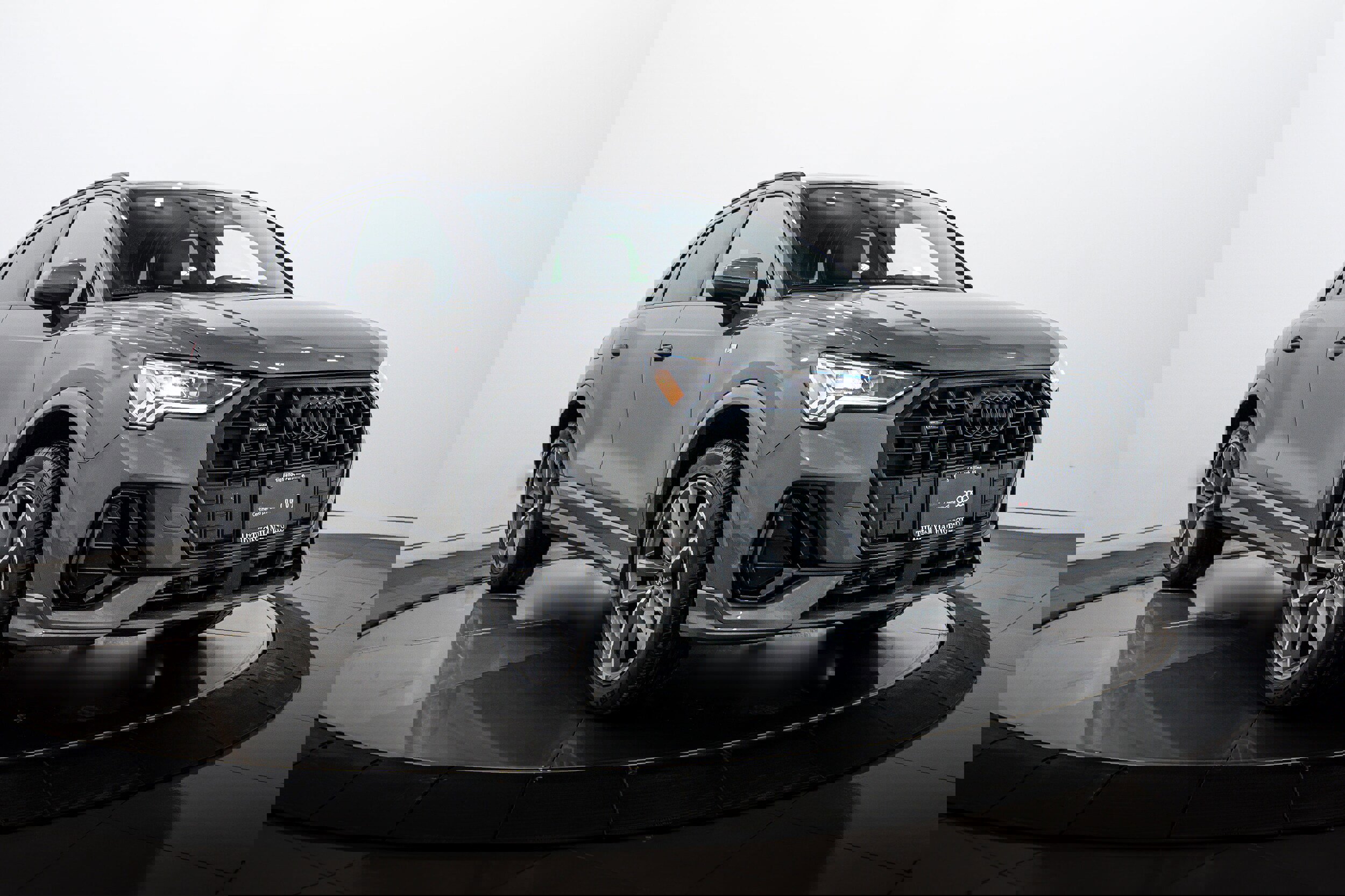 Certified 2025 Audi Q3 2.0T Premium w/ Convenience Package image 2