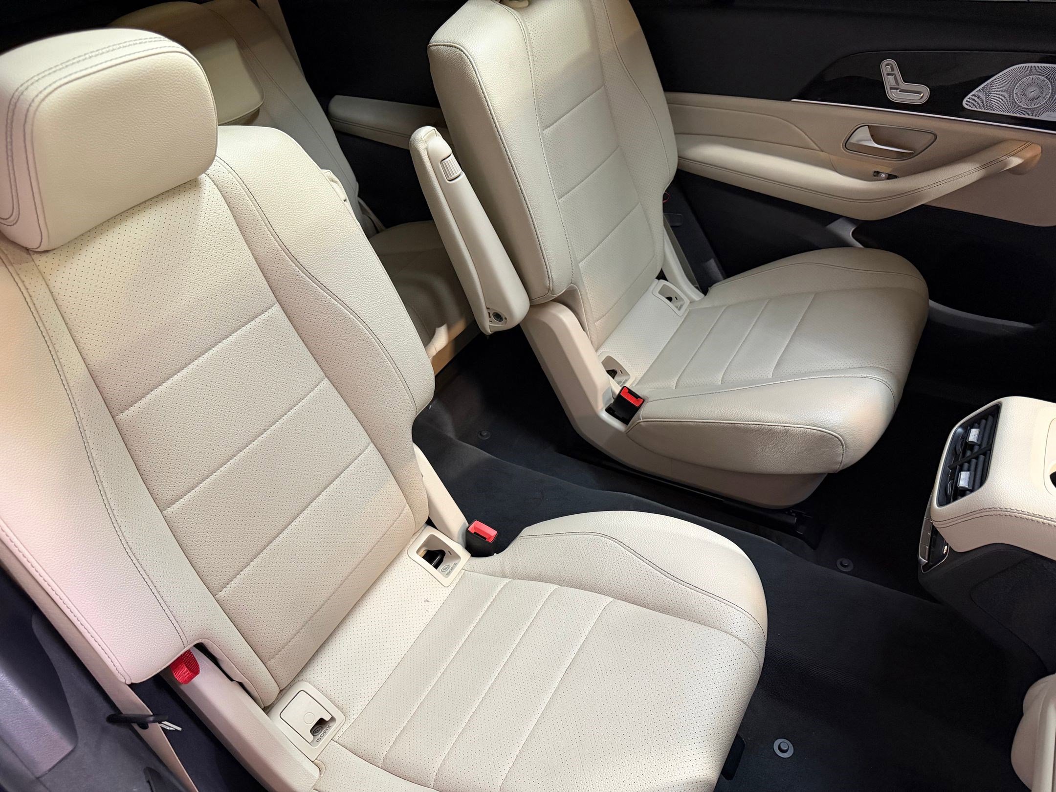 Used 2020 Mercedes-Benz GLS 450 4MATIC image 52