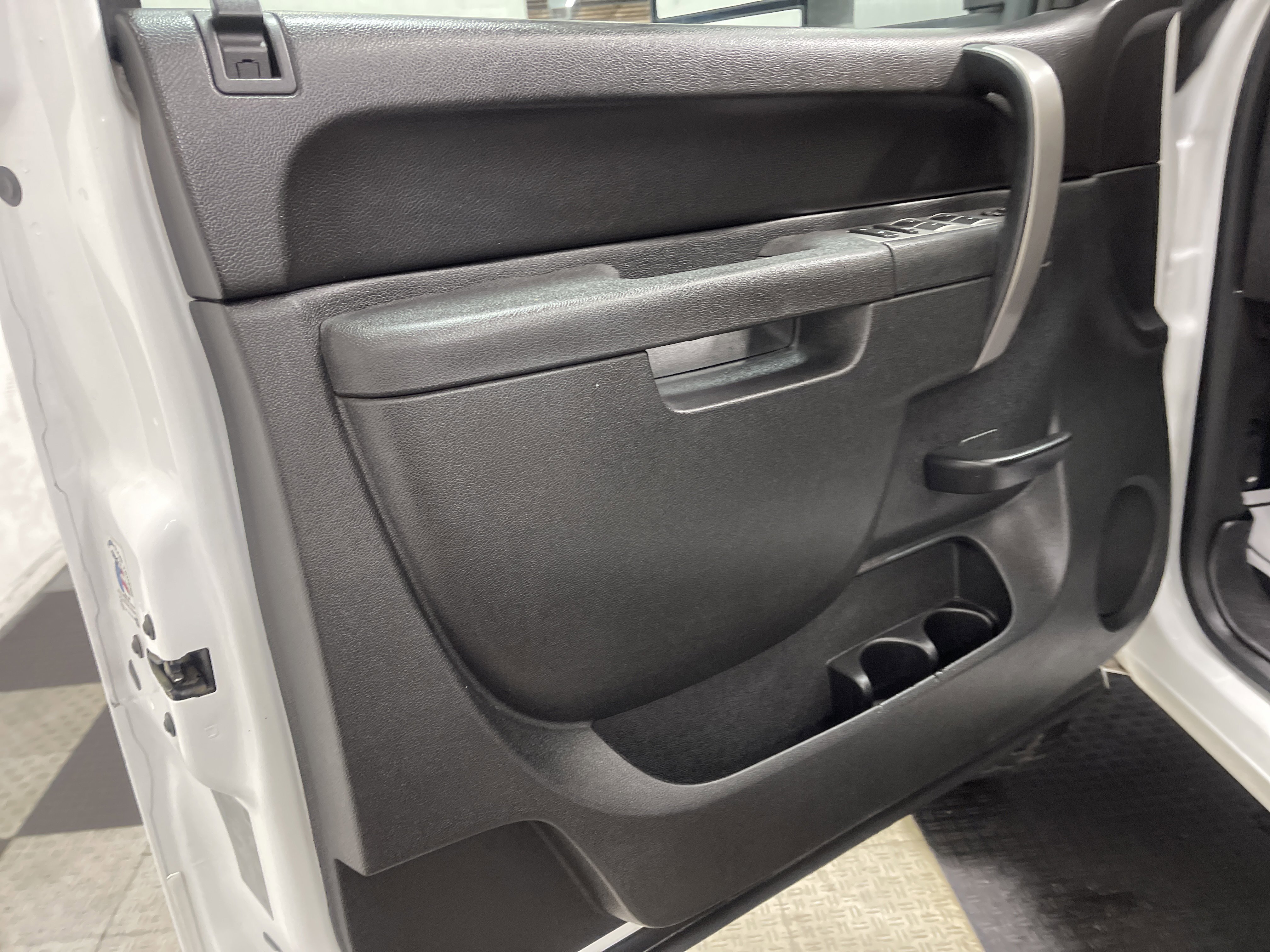 Used 2012 Chevrolet Silverado 2500 LT w/ Convenience Package image 10