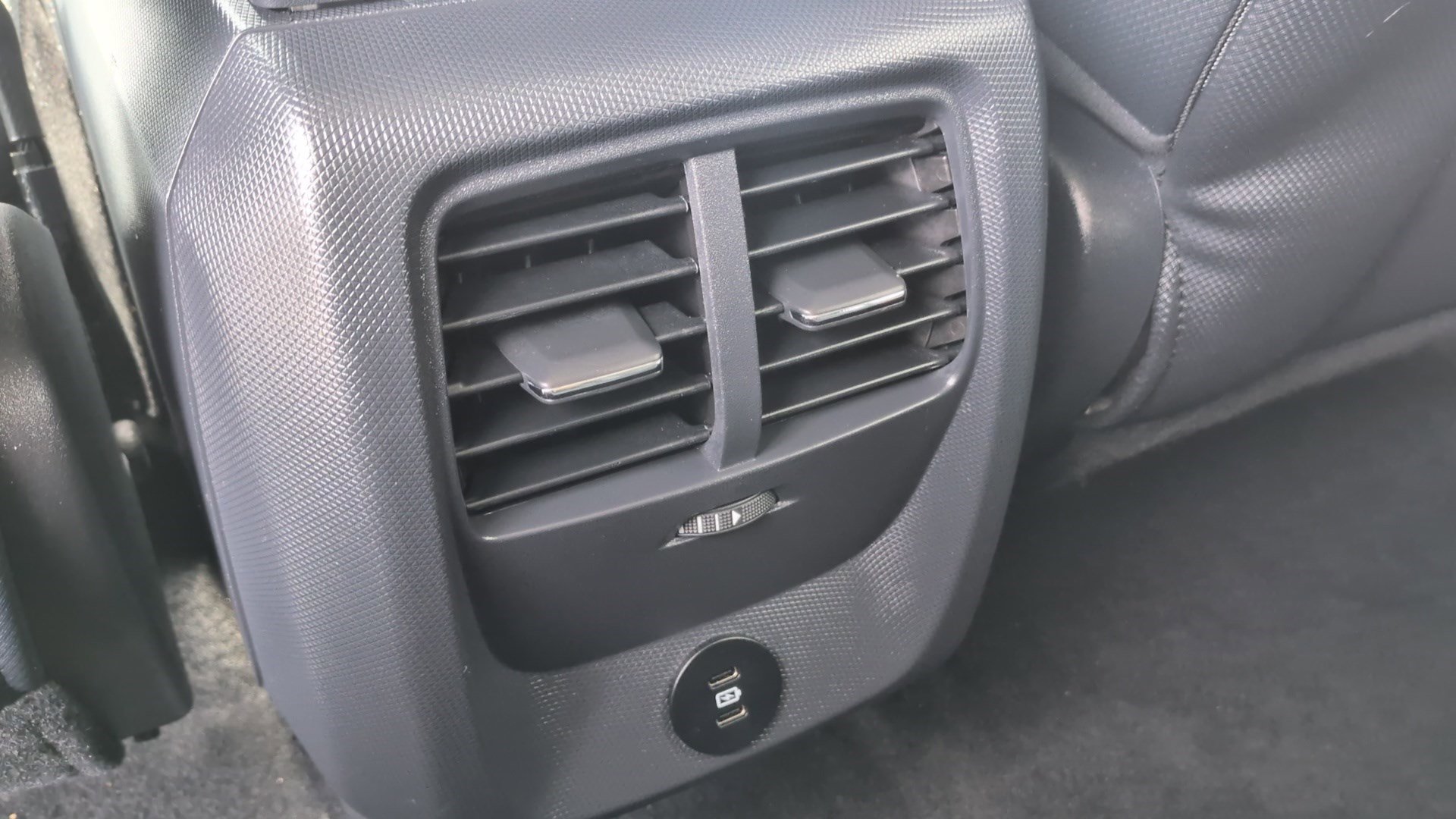 Used 2025 Ford Mustang Mach-E Select RWD image 25