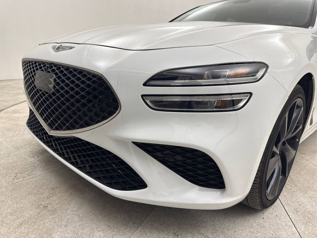 Used 2022 Genesis G70 3.3T image 12