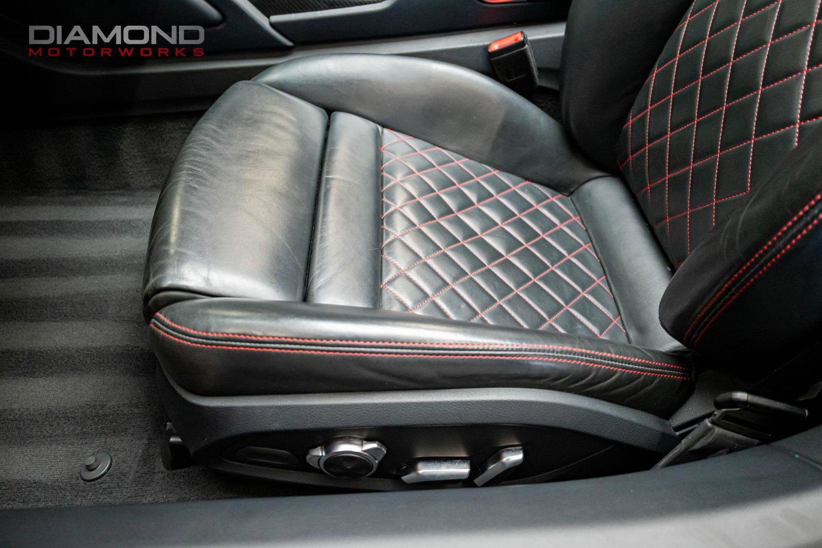 Used 2018 Audi R8 V10 w/ Carbon Exterior Package image 57