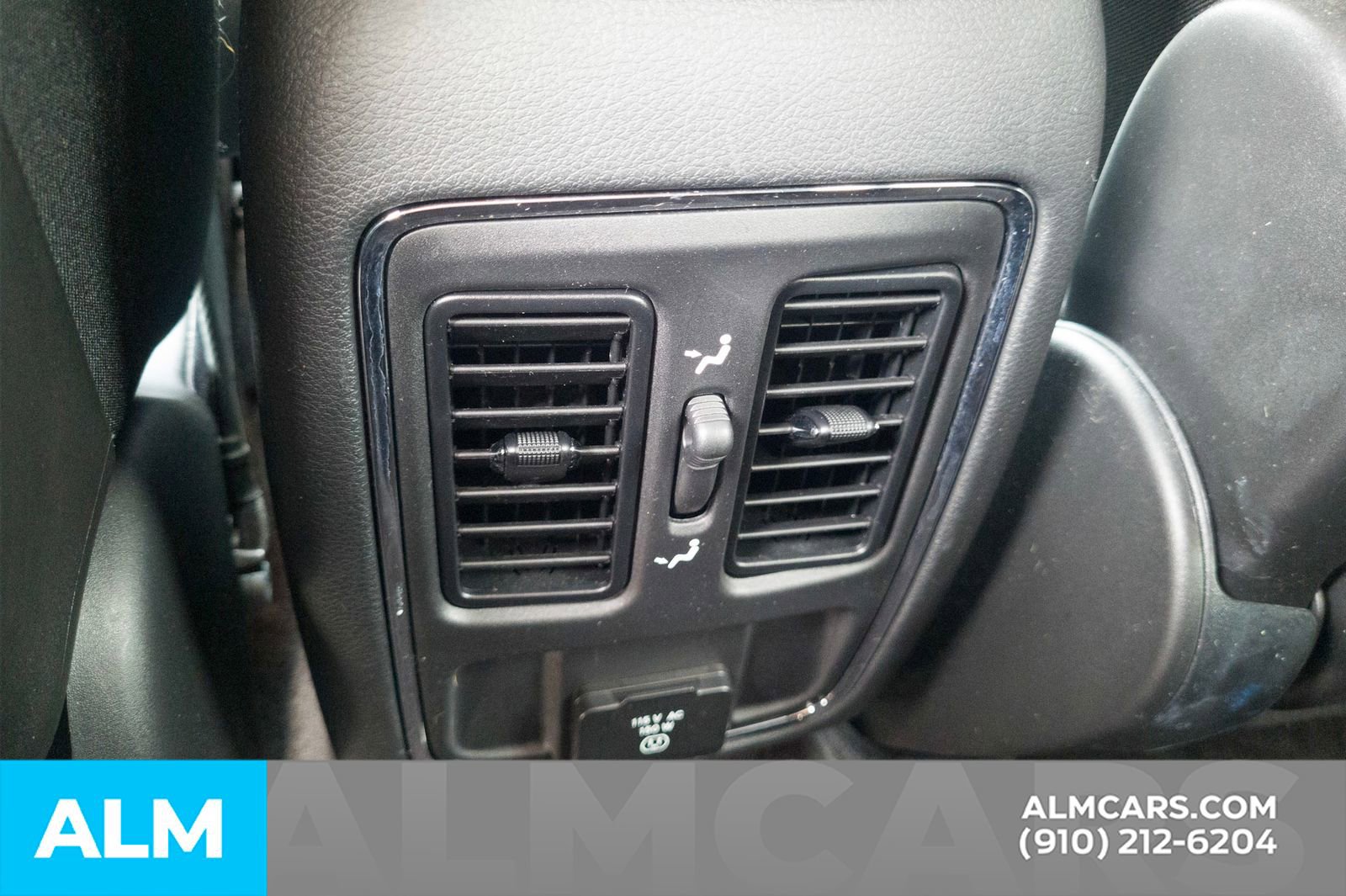 Used 2019 Jeep Grand Cherokee Altitude image 23