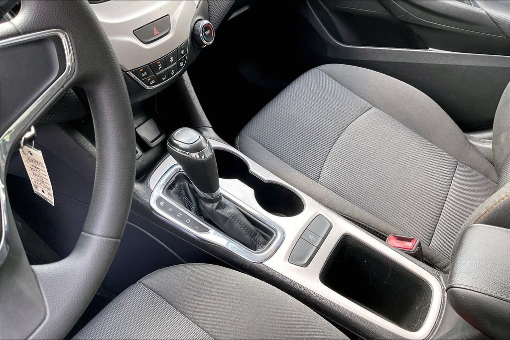 Used 2017 Chevrolet Cruze LS FWD image 20