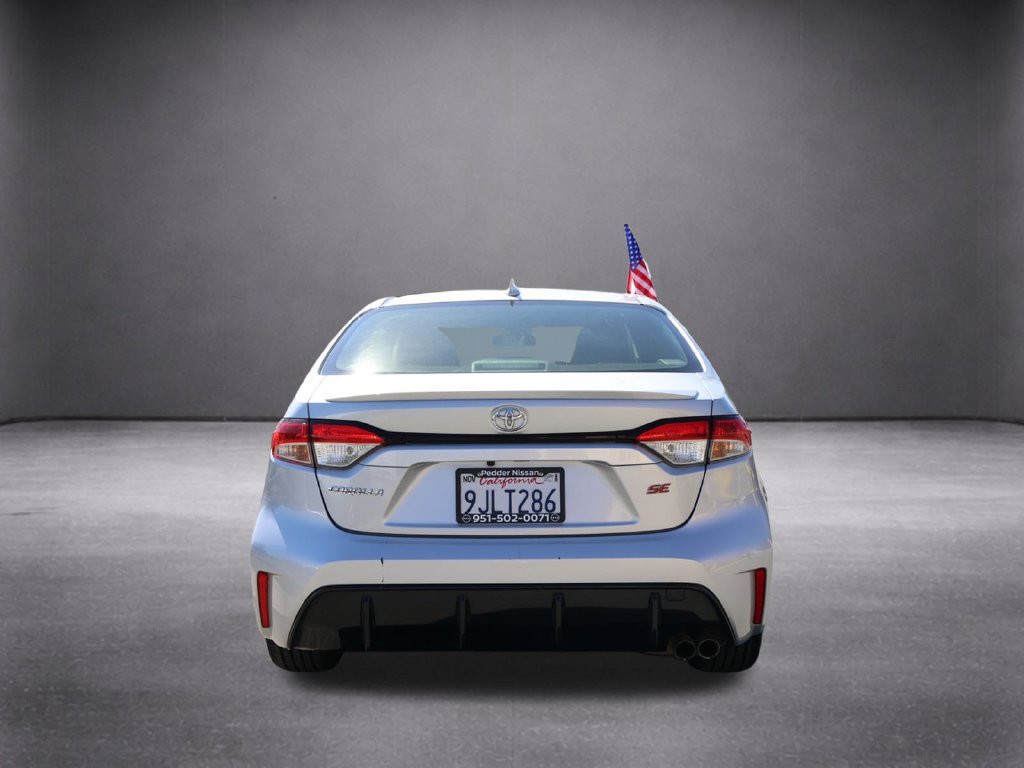 Used 2024 Toyota Corolla SE w/ SE Premium Package FWD image 6