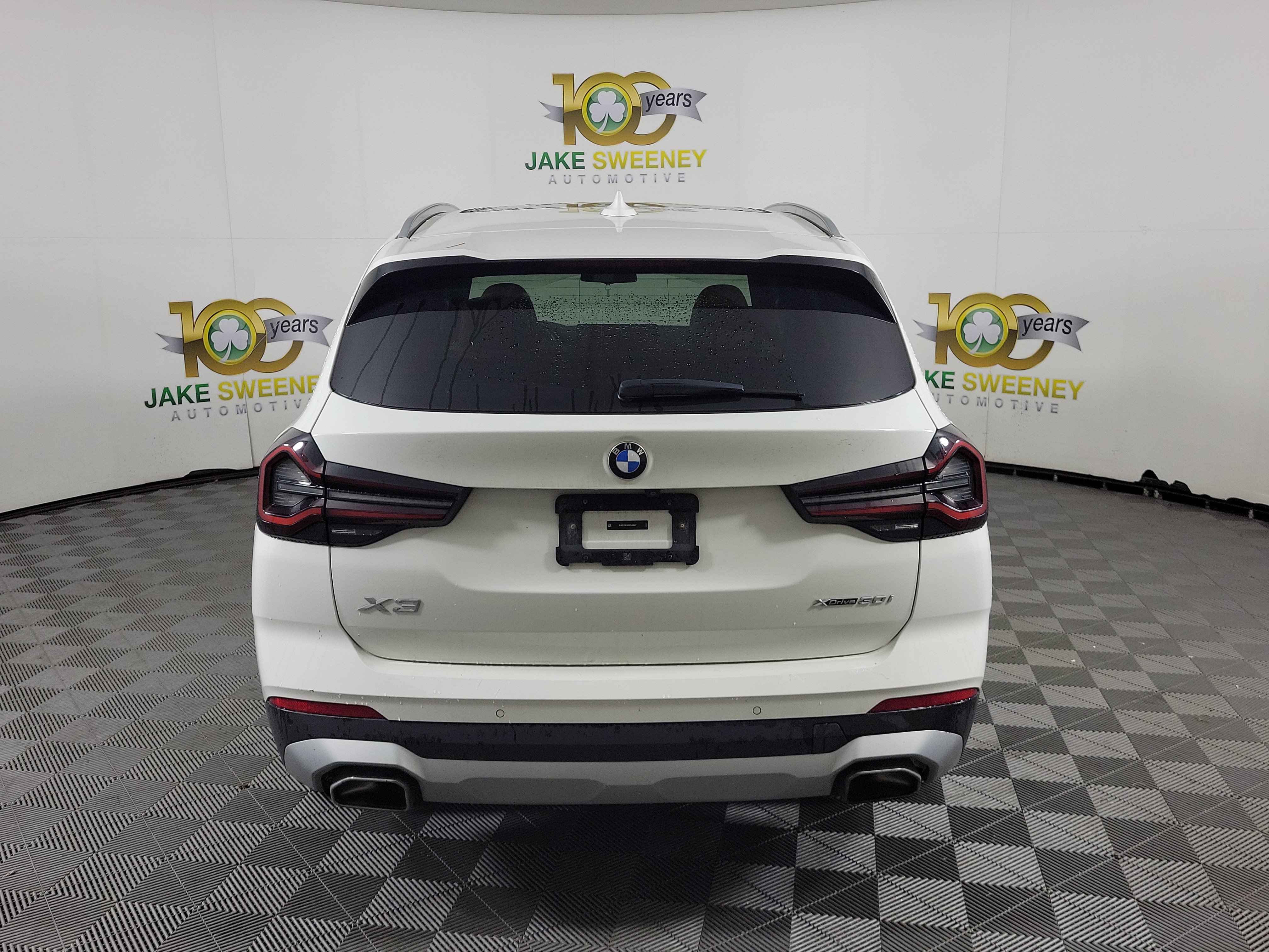 Certified 2024 BMW X3 xDrive30i w/ Premium Package AWD/4WD image 3