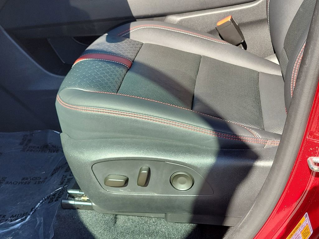 Certified 2024 Chevrolet Traverse RS w/ LPO, Floor Liner Package image 15