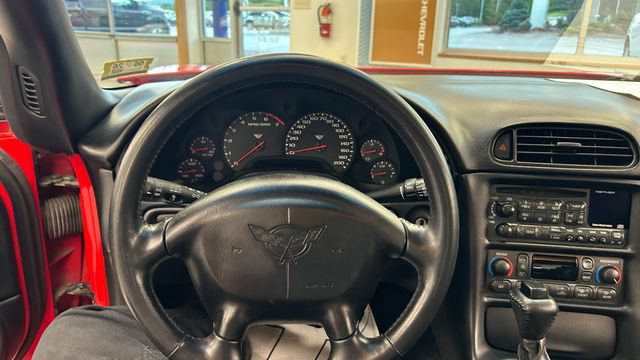 Used 1998 Chevrolet Corvette Coupe w/ Roof Pkg RWD image 21