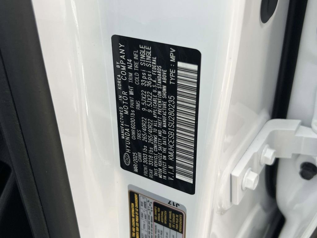 New 2025 Genesis GV80 2.5T Prestige image 17