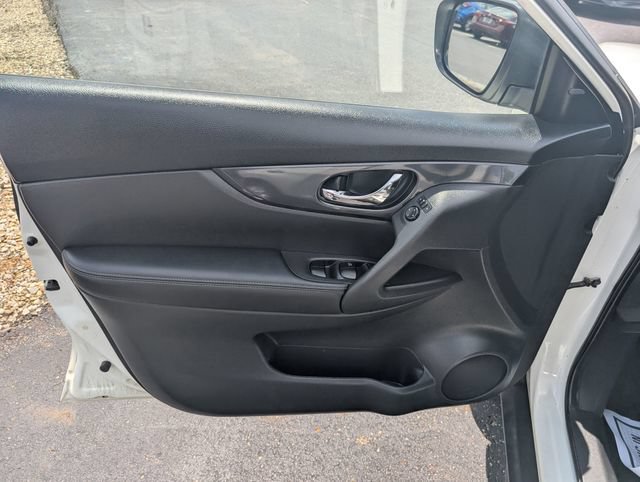 Certified 2020 Nissan Rogue SV AWD/4WD image 14