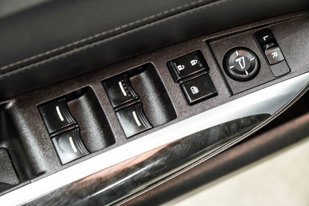 Used 2018 Acura TLX FWD image 42