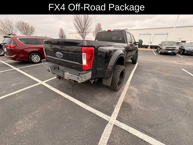 Used 2017 Ford F350 XLT w/ XLT Premium Package image 5