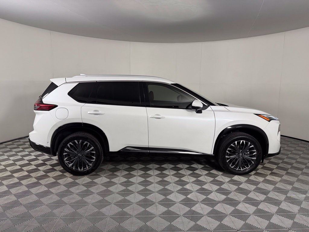 Used 2026 Nissan Rogue Platinum w/ Platinum Premium Package AWD/4WD image 5