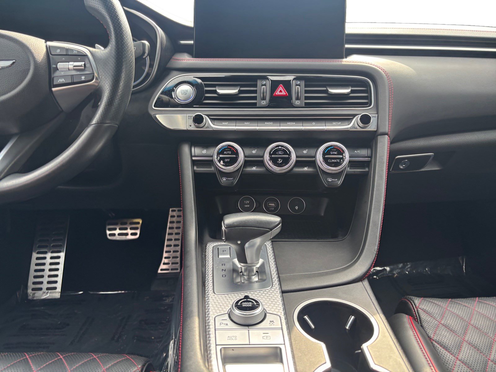 Used 2023 Genesis G70 3.3T w/ Sport Prestige Package image 11