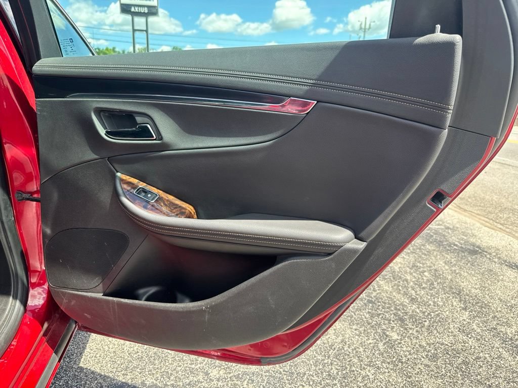 Used 2014 Chevrolet Impala LT FWD image 19