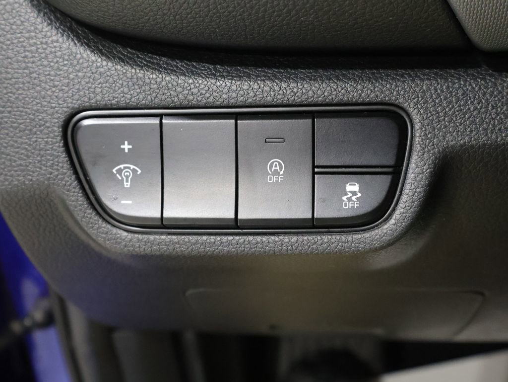 Used 2021 Kia Seltos LX image 32