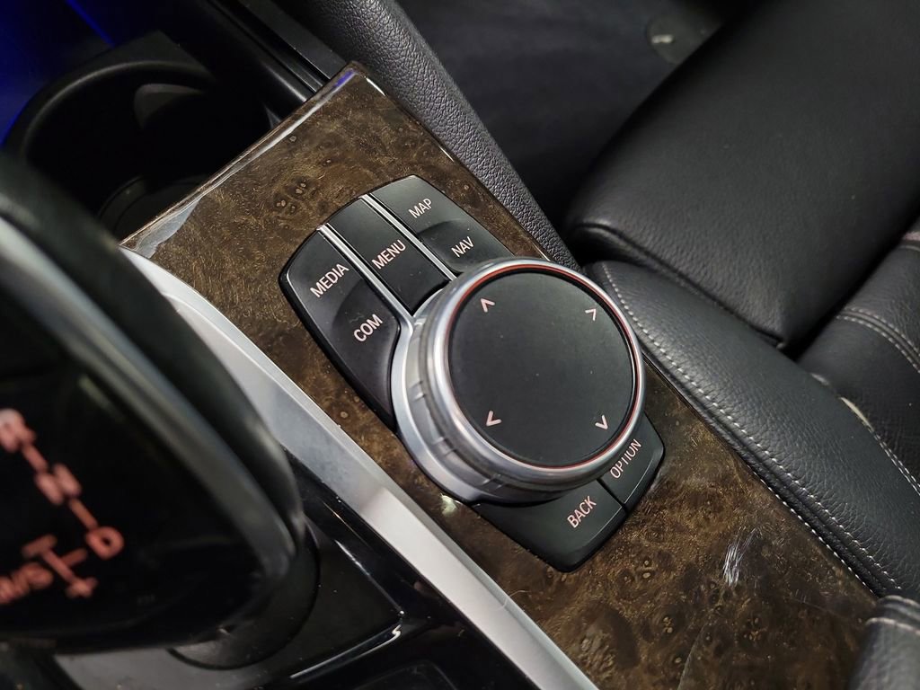 Used 2017 BMW 540i xDrive image 17