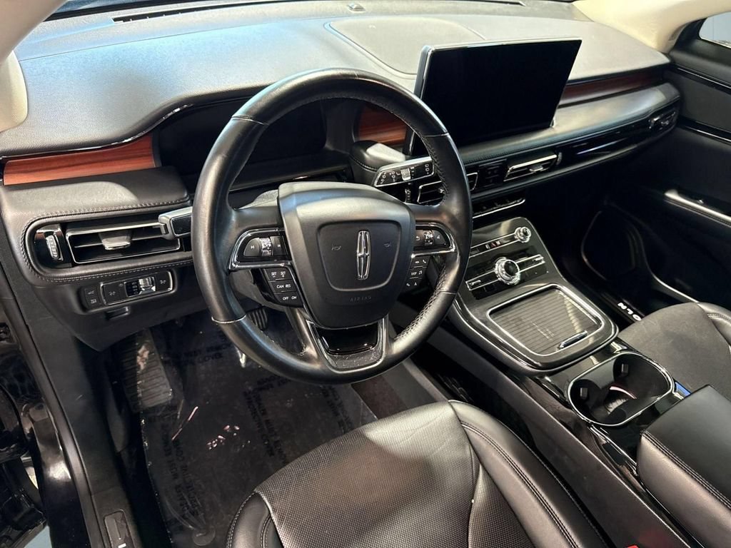 Certified 2022 Lincoln Nautilus Reserve AWD/4WD image 11