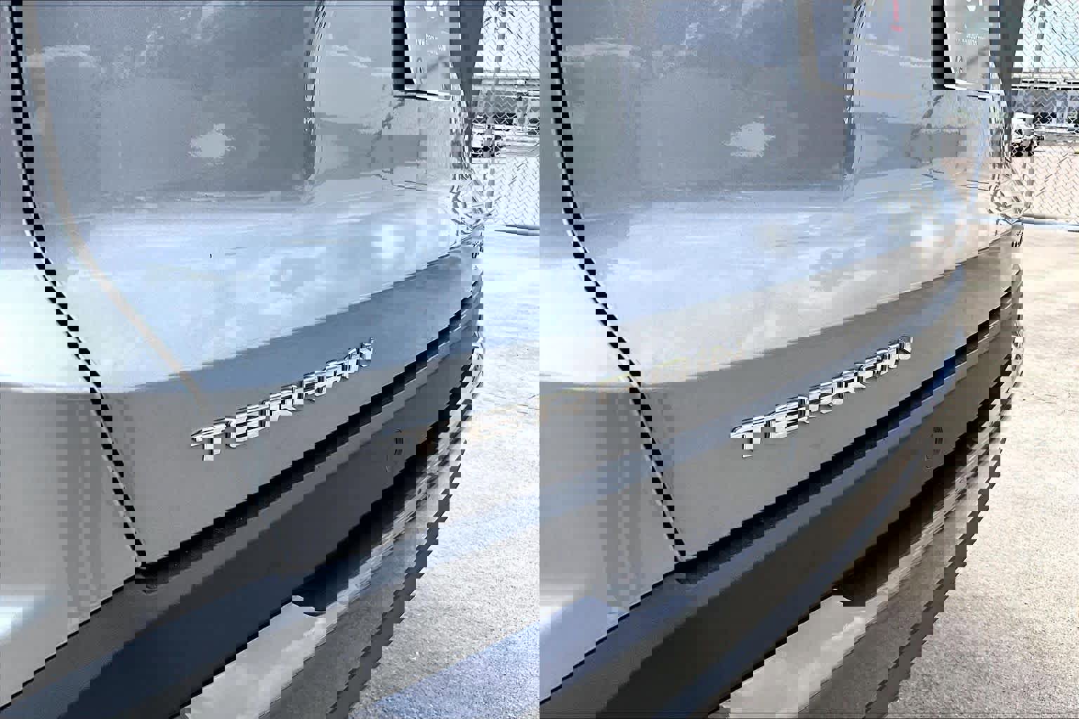 Used 2025 GMC Terrain Elevation image 29