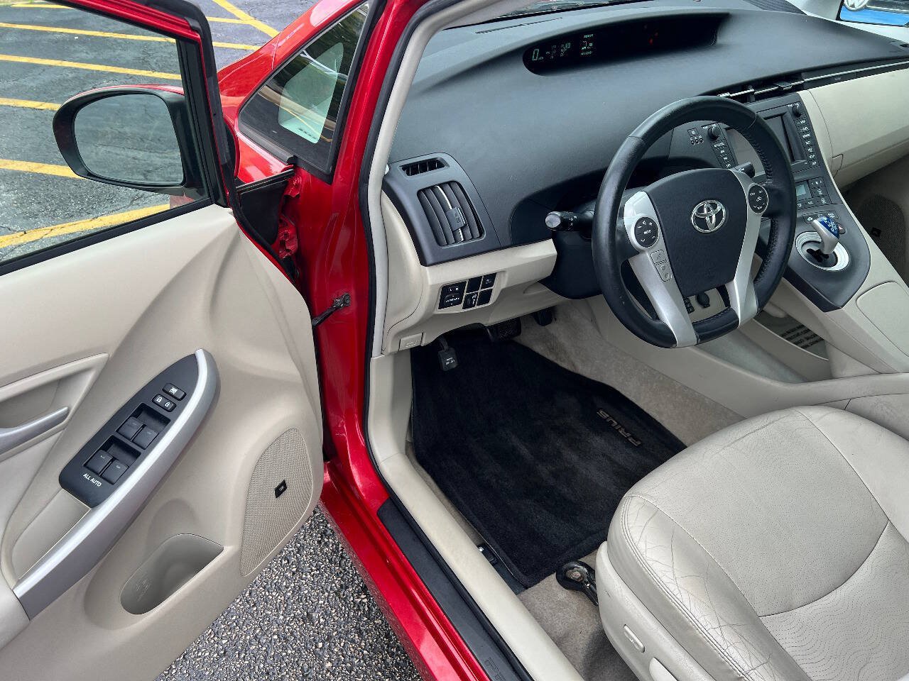 Used 2010 Toyota Prius Four w/ Solar Roof Pkg FWD image 18