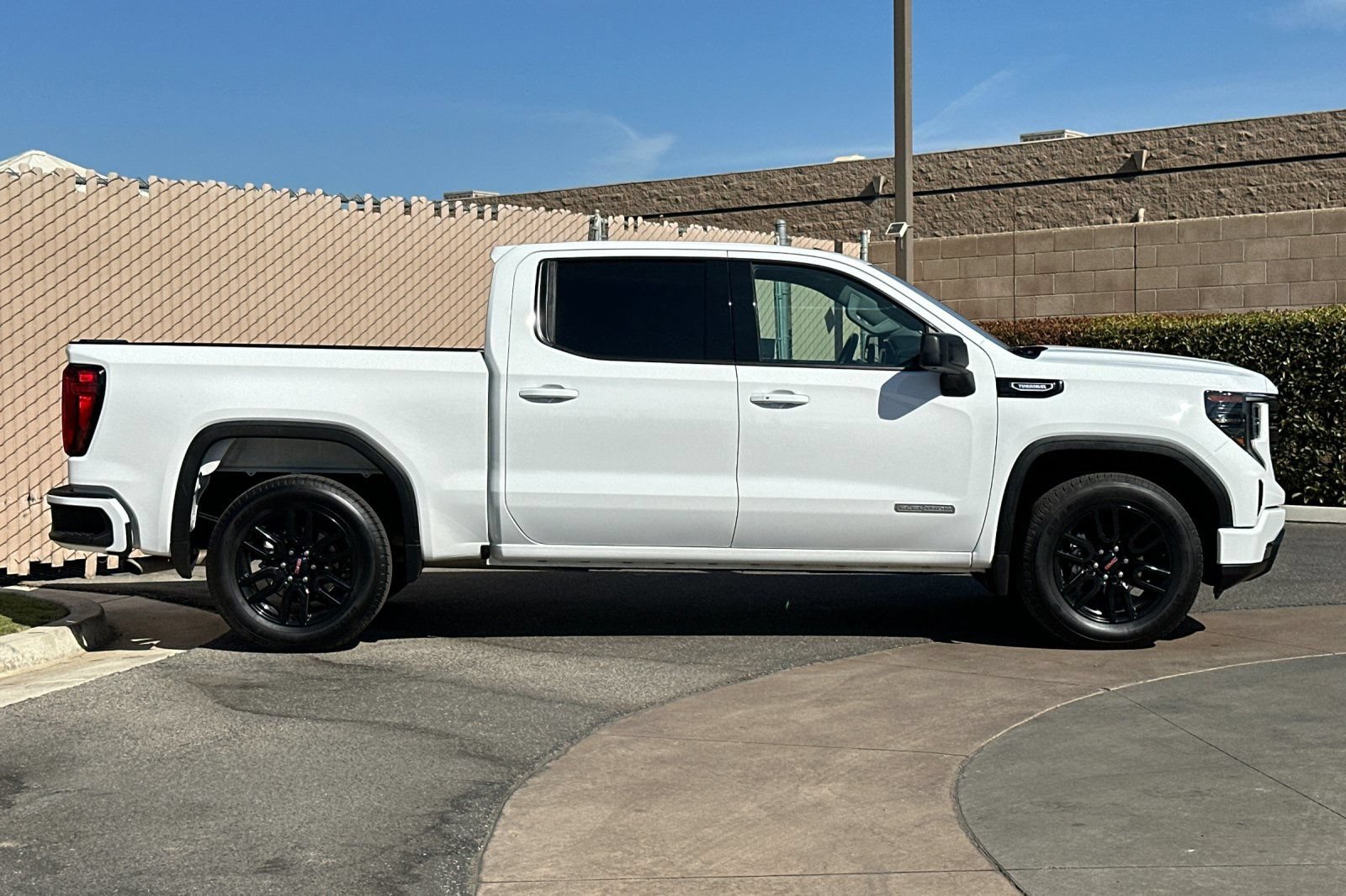 Certified 2026 GMC Sierra 1500 Elevation RWD image 3
