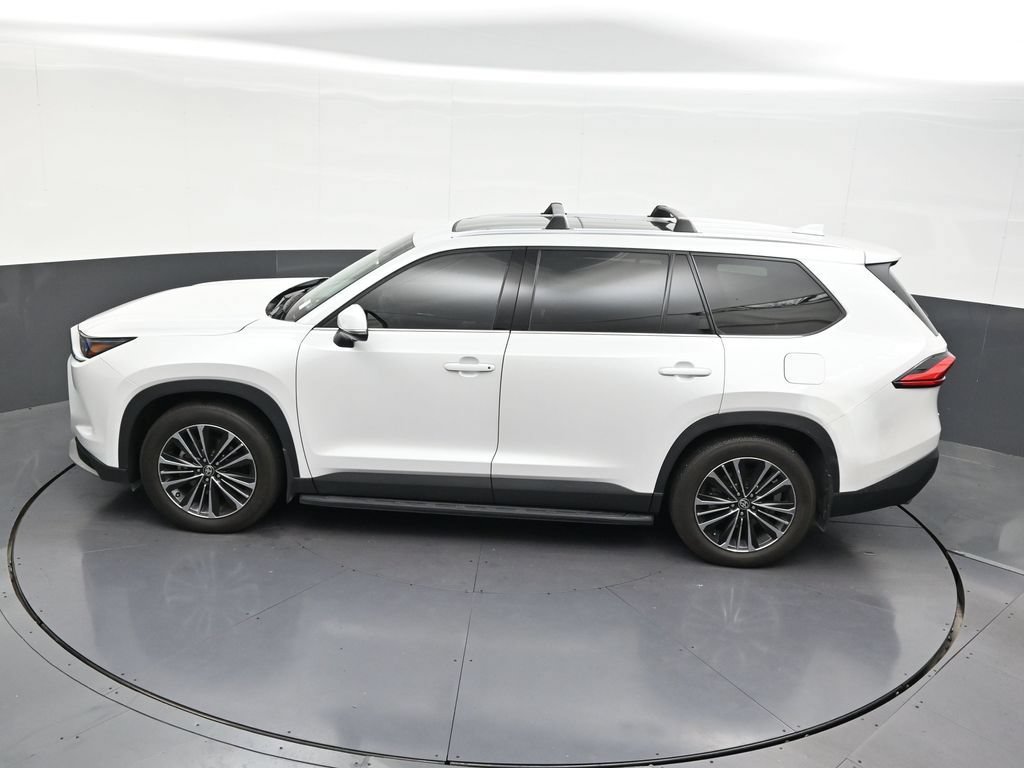 Used 2024 Toyota Grand Highlander AWD Hybrid image 17