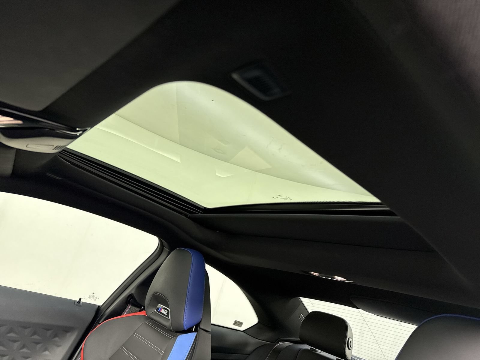 Used 2023 BMW M2 RWD image 18
