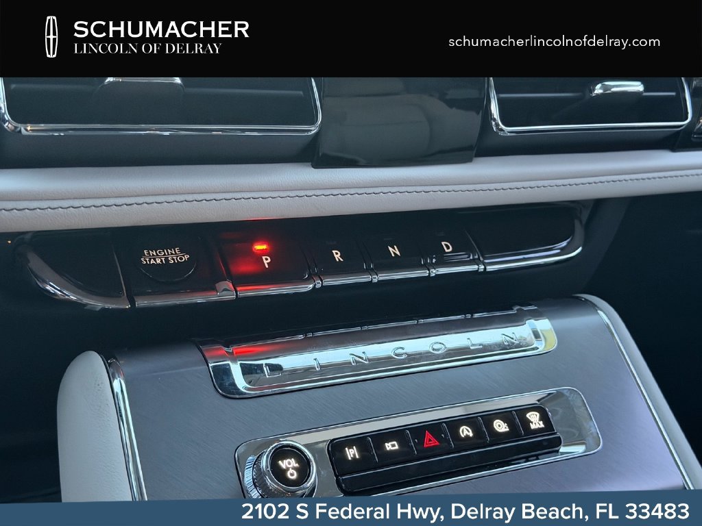 New 2027 Lincoln Aviator AWD image 19