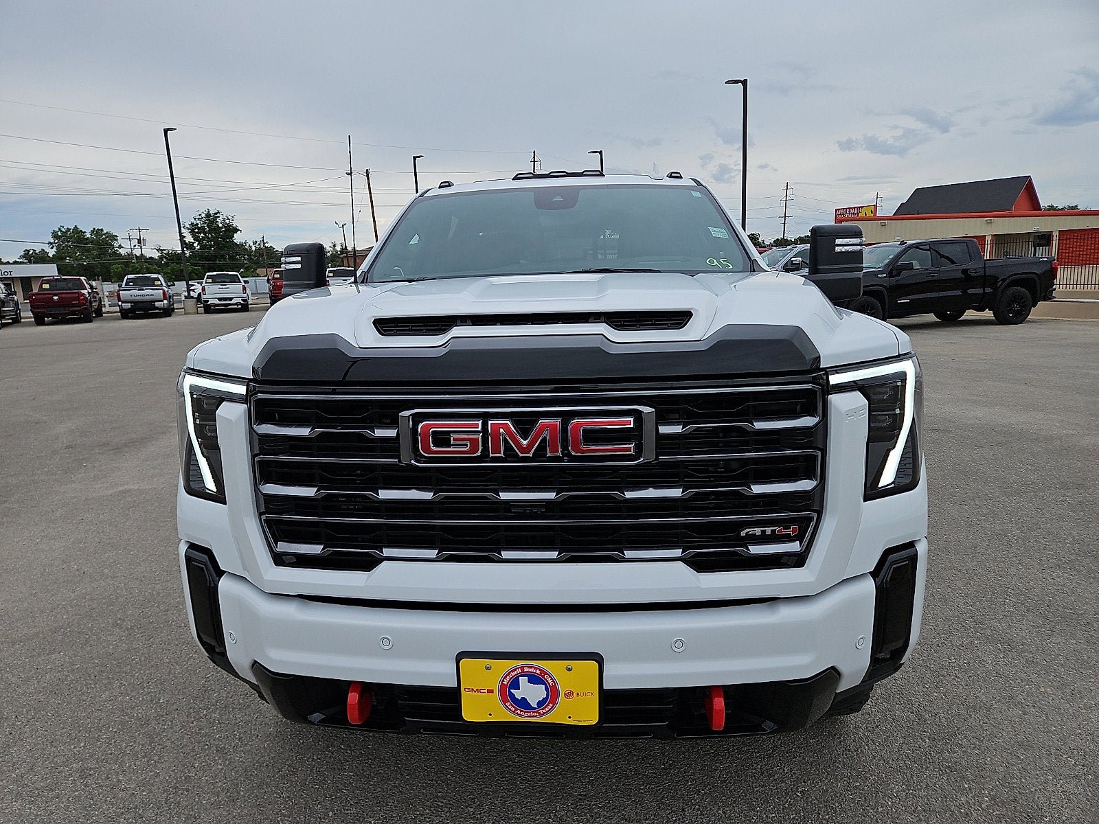 New 2026 GMC Sierra 2500 AT4 w/ AT4 Premium Plus Package AWD/4WD image 8