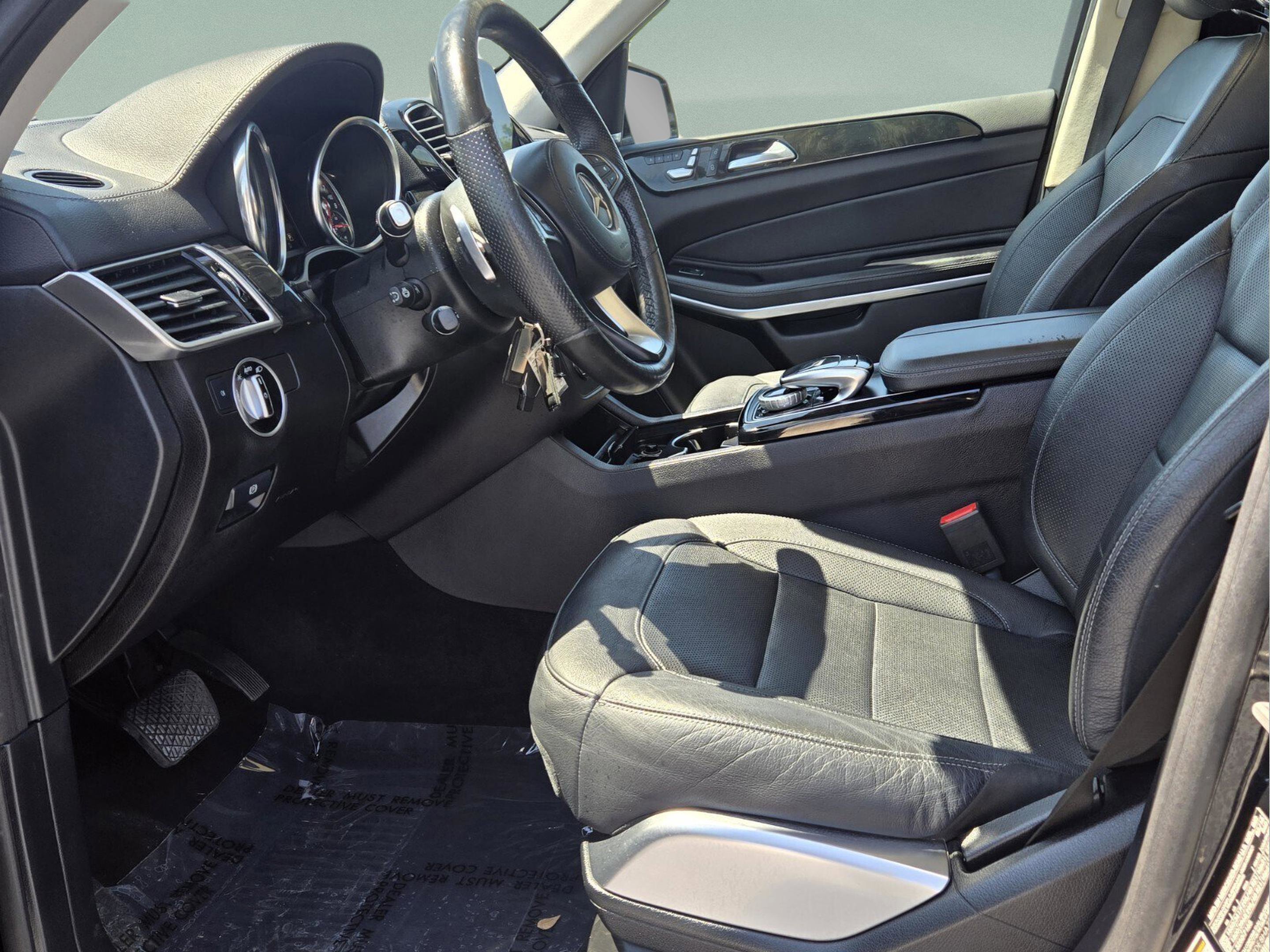 Used 2017 Mercedes-Benz GLS 550 4MATIC image 9