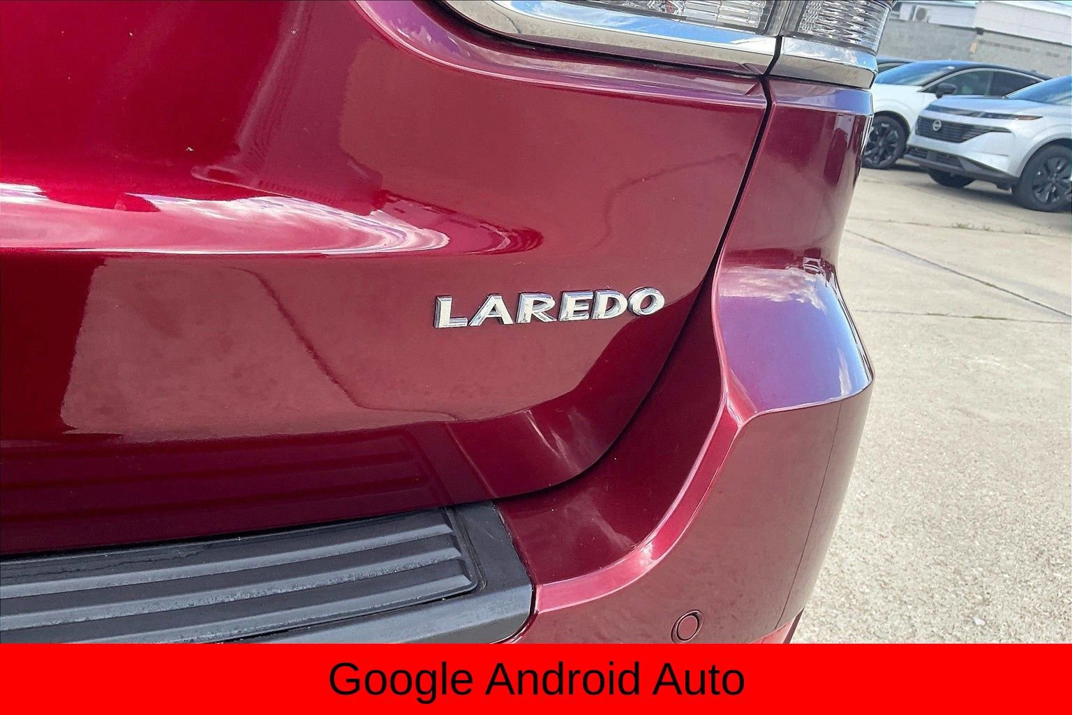 Used 2021 Jeep Grand Cherokee Laredo image 11