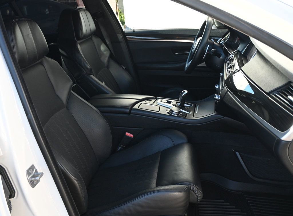 Used 2015 BMW M5 image 21