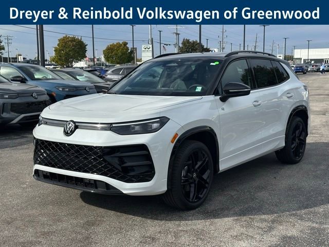 New 2026 Volkswagen Tiguan SE R-Line image 3