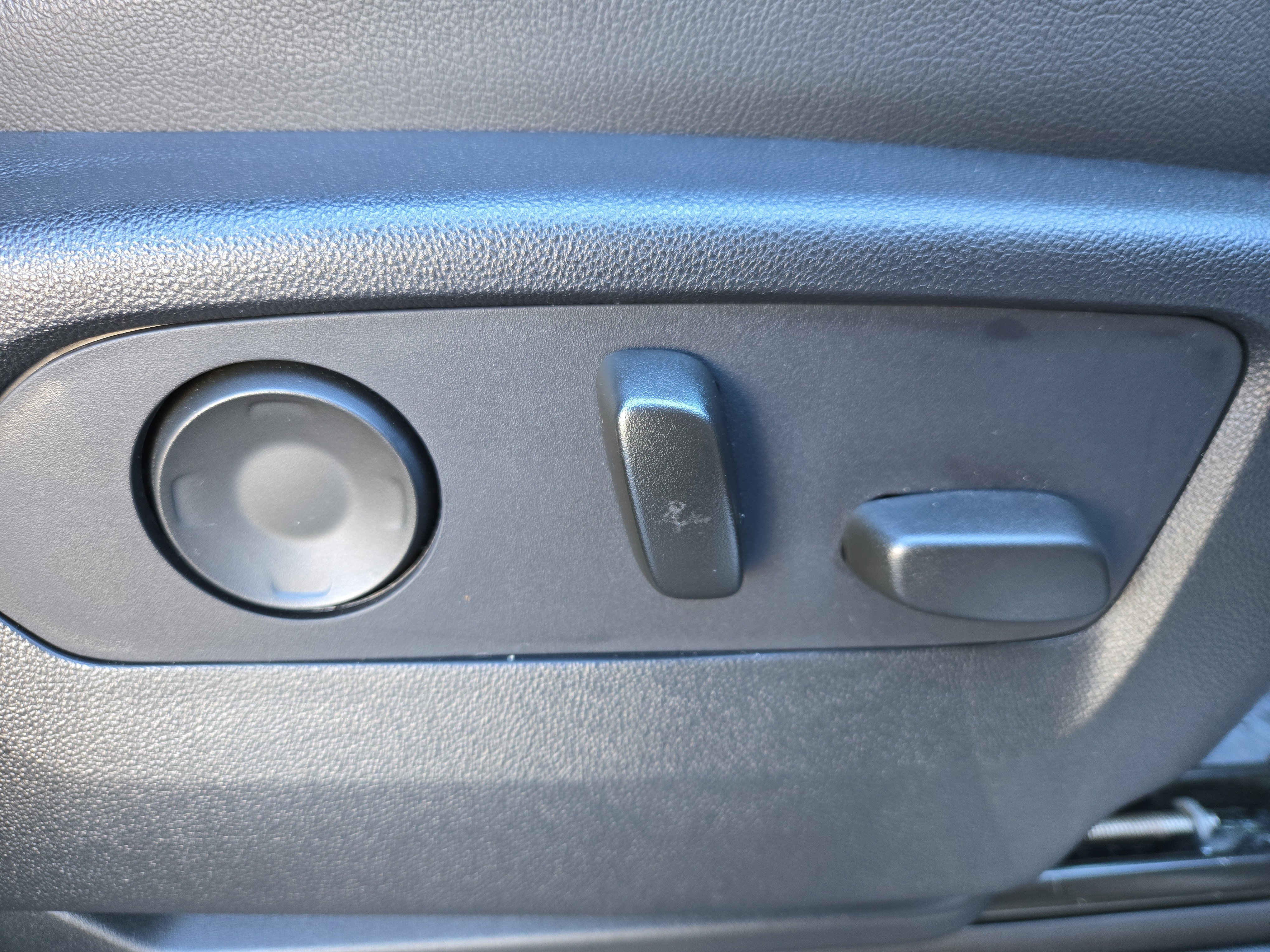 Used 2021 Chevrolet Tahoe High Country w/ Premium Package image 27