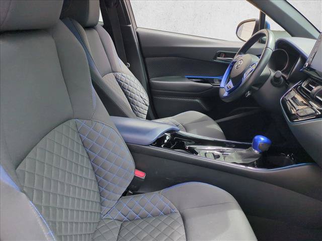 Used 2021 Toyota C-HR XLE FWD image 19