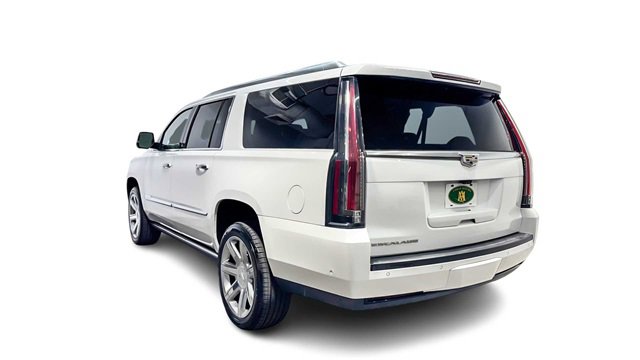 Used 2018 Cadillac Escalade ESV Premium Luxury image 4