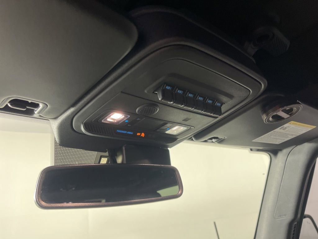 Used 2023 Ford Bronco Wildtrak image 23