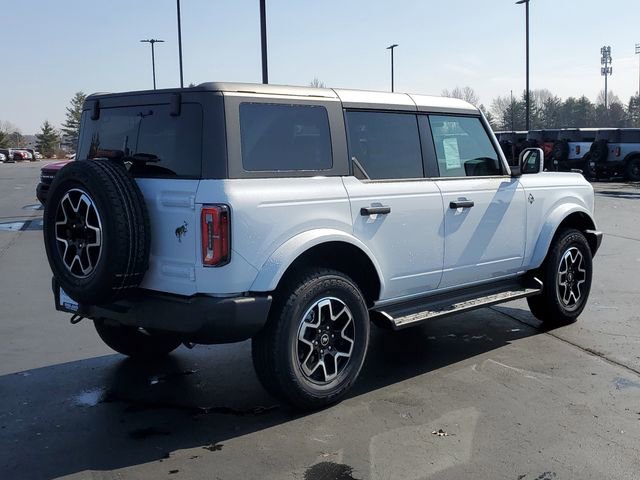 New 2026 Ford Bronco Outer Banks AWD/4WD image 3