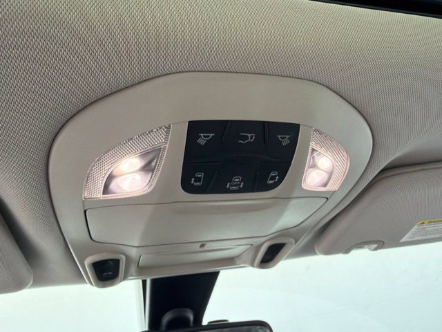 Used 2017 Chrysler Pacifica Limited FWD image 21