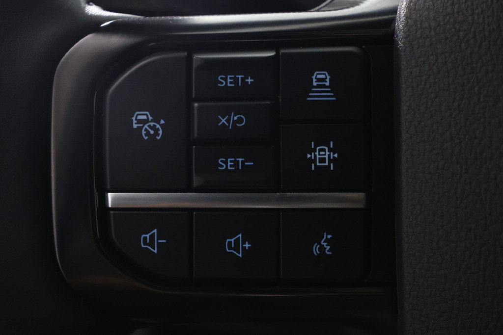 Used 2026 Ford F350 Platinum AWD/4WD image 22